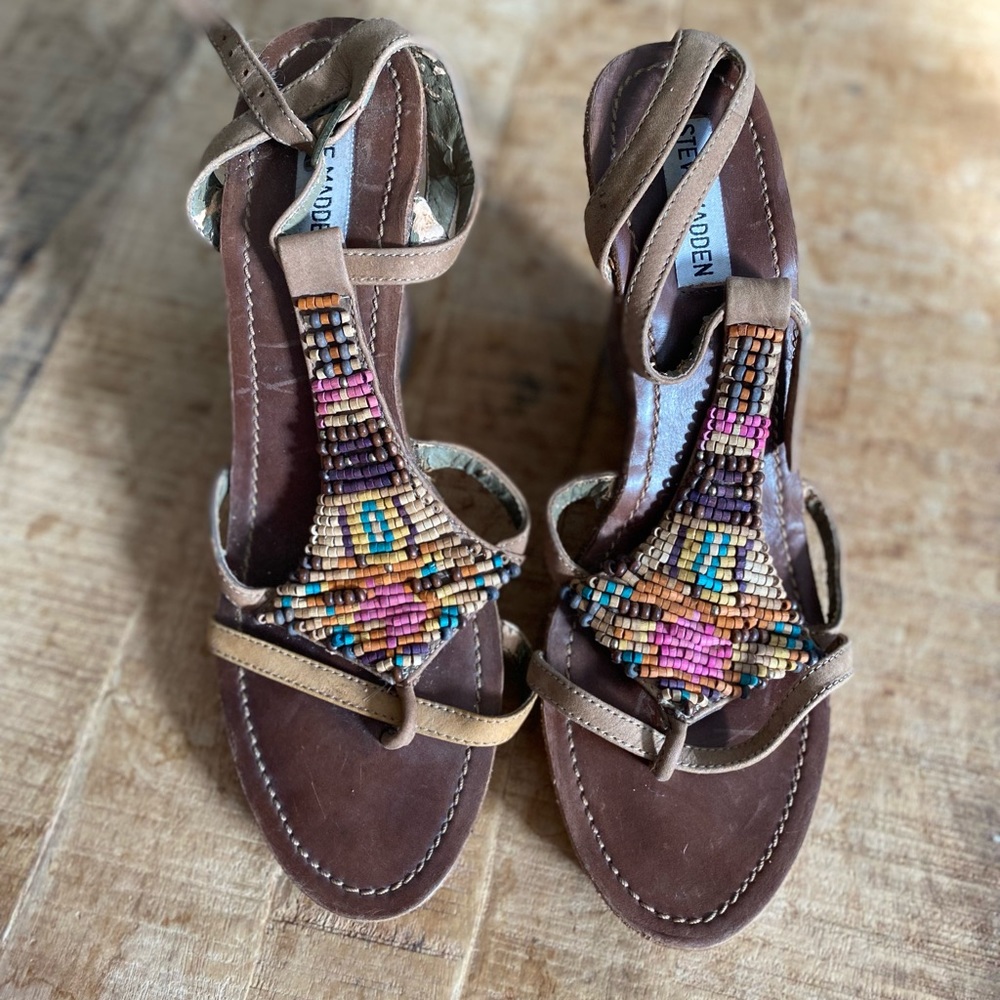 Steve Madden Beaded Creedd Wedge Size 10